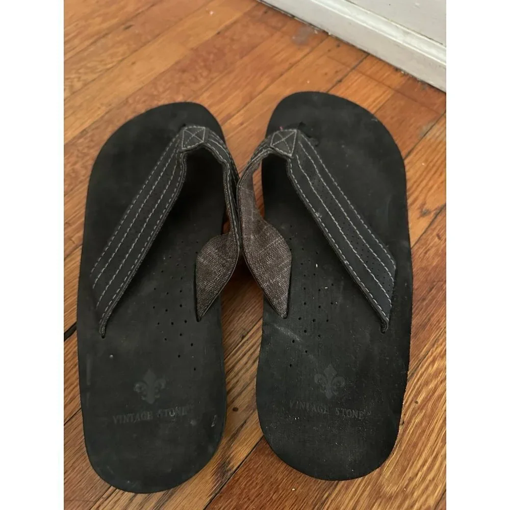 Vintage Stone Men’s size 6.5 Black sandals